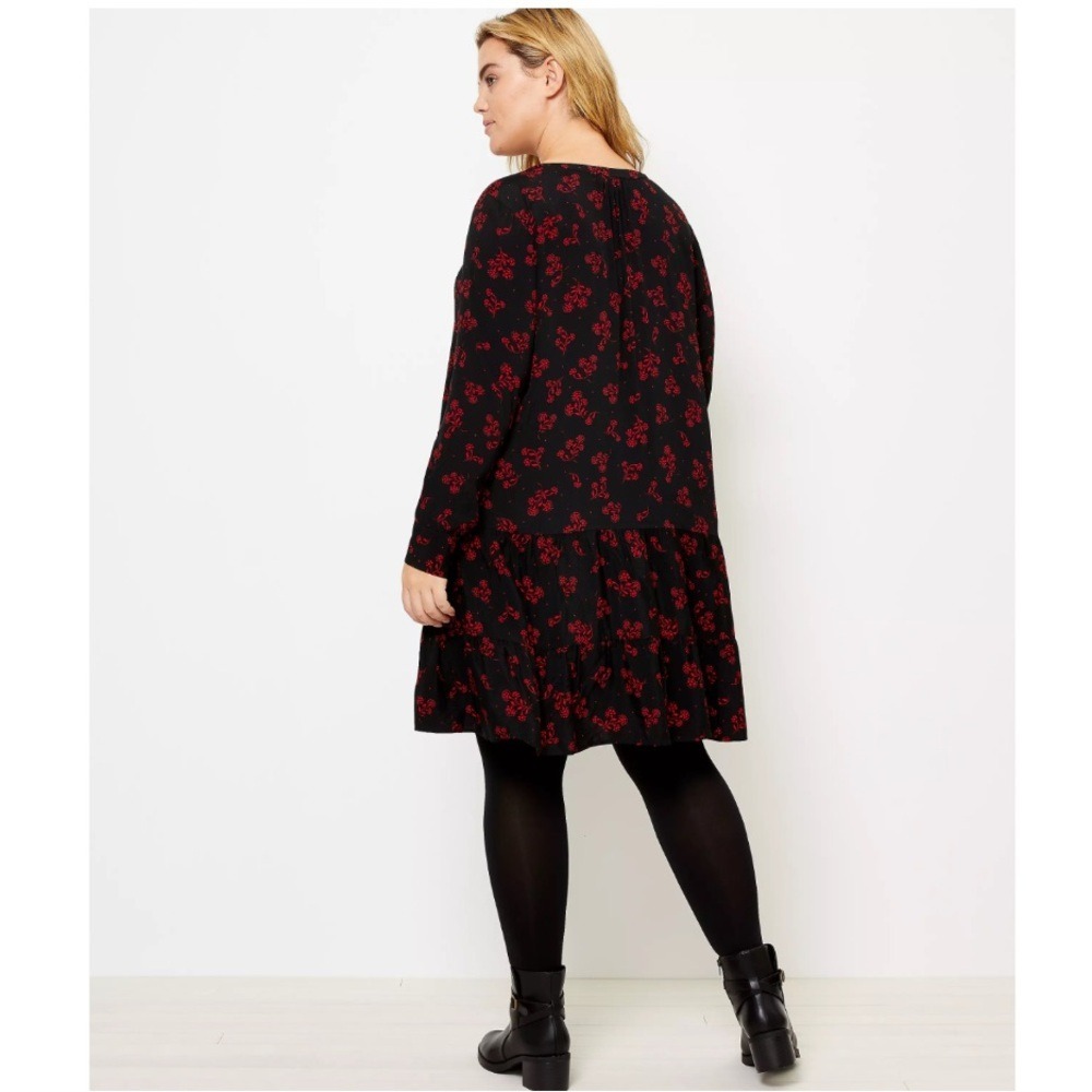 Ann Taylor LOFT | Garden Split Neck Swing Dress Floral Red Black Tiered Babydoll - Picture 4 of 11